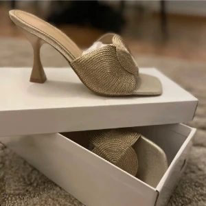 Klackskor - Helt nya strl 36