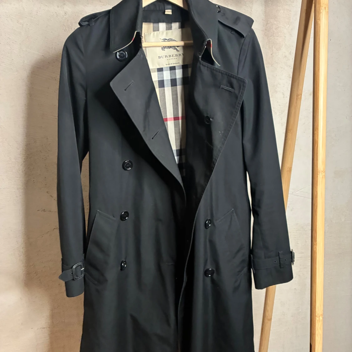 Burberry trenchcoat
