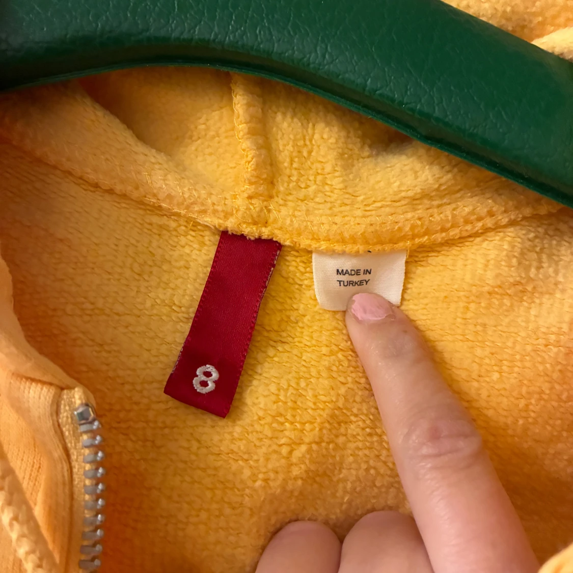 Gul hoodie med dragkedja och huva - 3