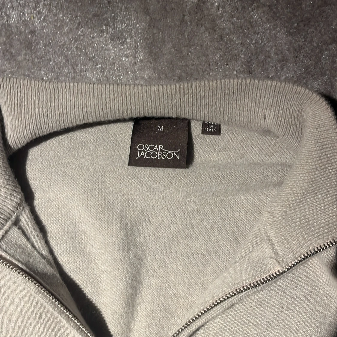 Ljusgrå half zip-tröja Oscar Jacobson - 1