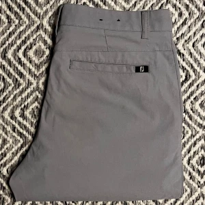 Footjoy Byxor - Footjoy Byxor! | Skick 8/10 bra | Nypris 1000kr | Mitt pris 399kr | Kom pm vid frågor eller funderingar! | Postas eller hemleverans i Gävle området!