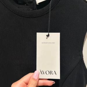 Bianca Topp - Avora topp som aldrig är använd med prislapp kvar