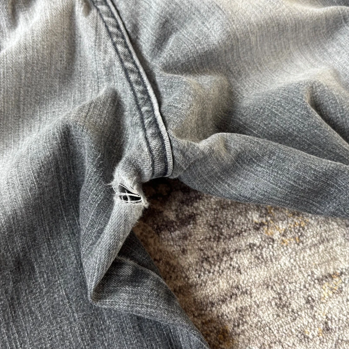 Grå bootcut jeans från Wrangler - 3