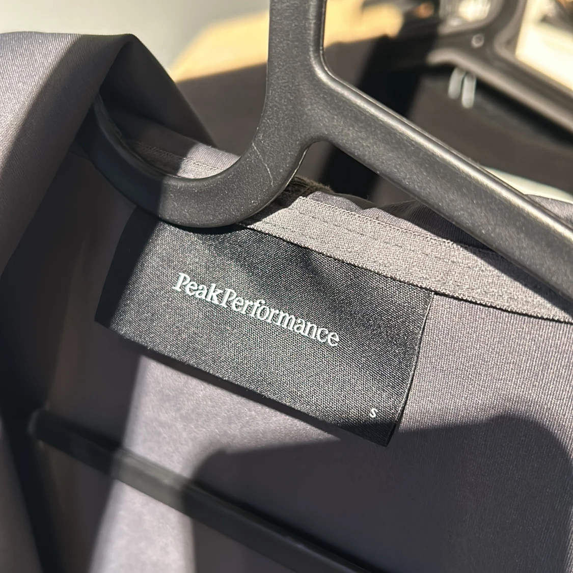 Grå vindjacka Peak Performance S - 2