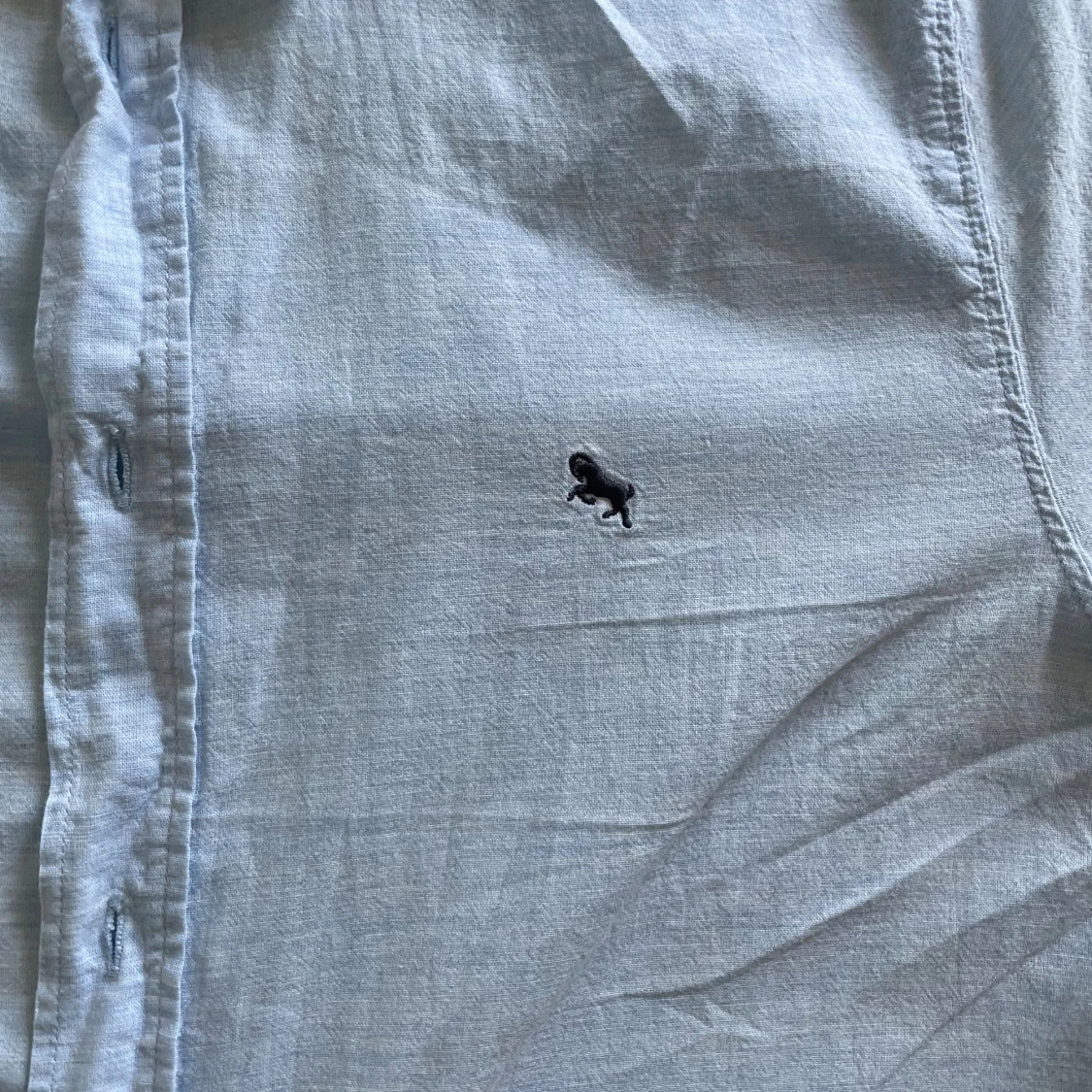 Ljusblå skjorta - 1