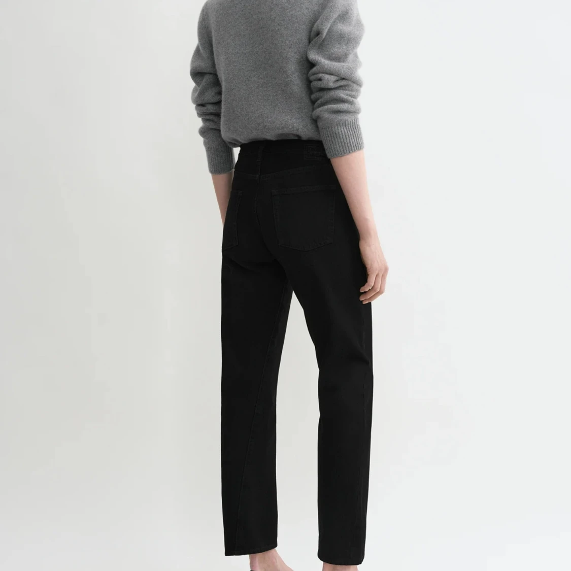 Svarta raka jeans från Totême - 3