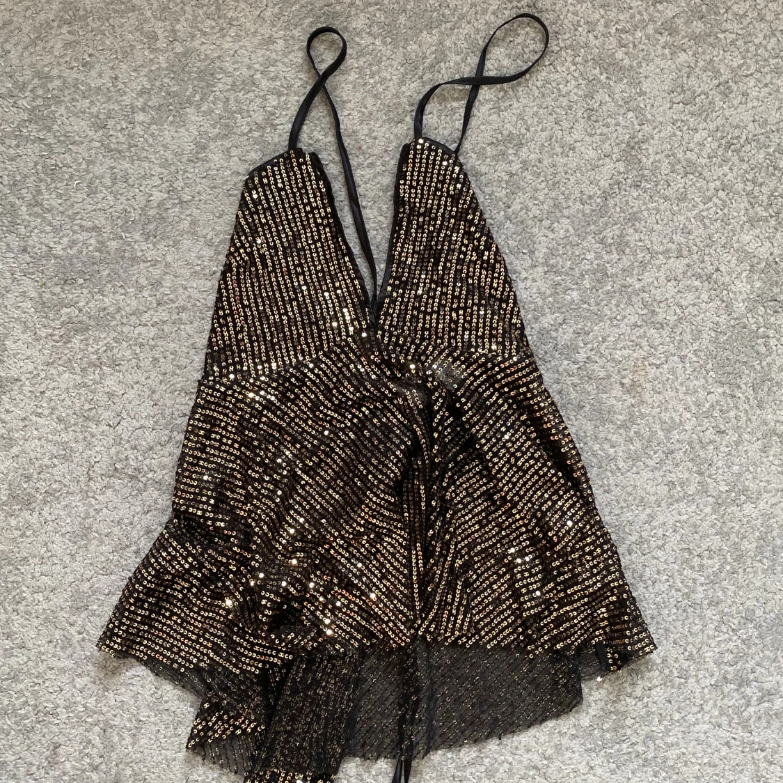 Svart glittrig topp med paljetter