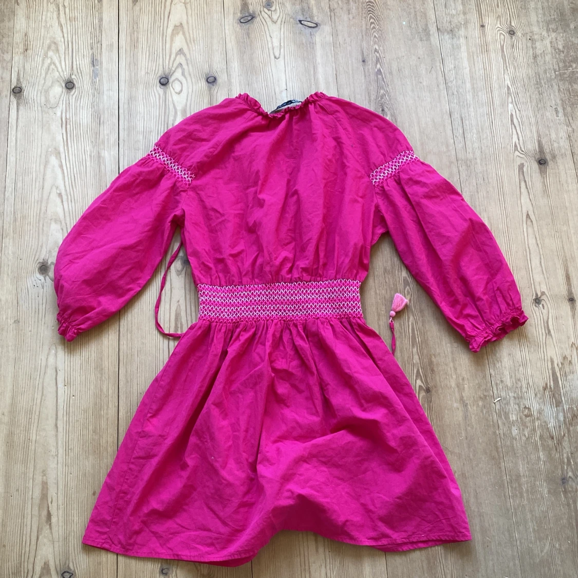 Rosa kort klänning från Zara - 1