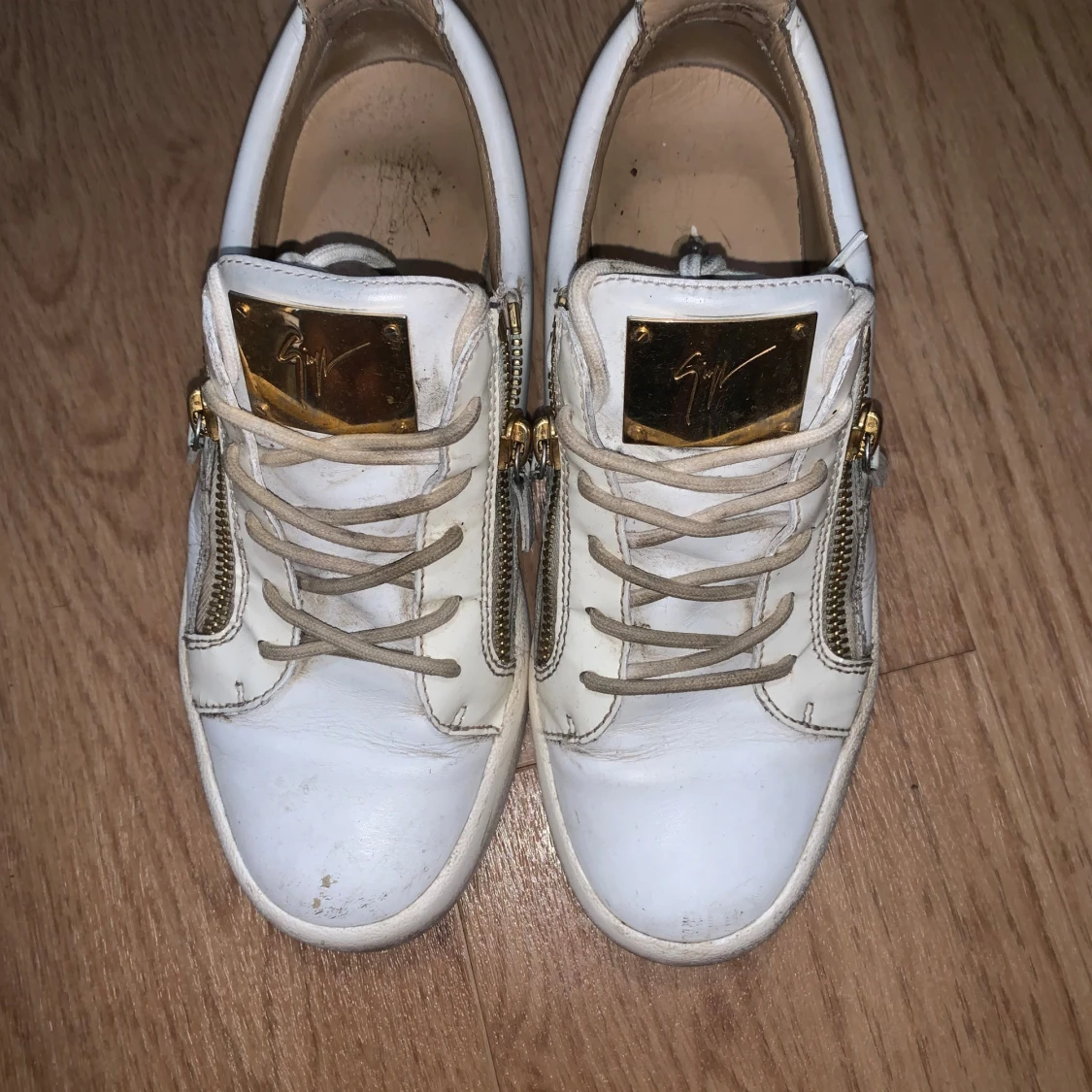 Vita sneakers från Giuseppe Zanotti - 1