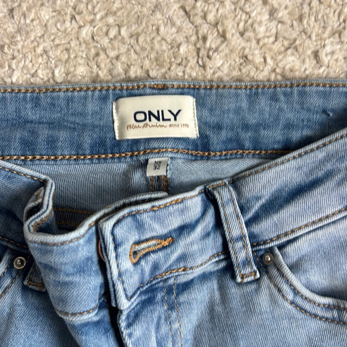 Lågmidjade bootcut only jeans  - 1