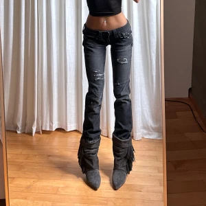 True Religion jeans  - Lågmidjade vintage True Religion jeans i modellen ”Billy”, straight fit⭐️midja 39 innerben 90 jae 165