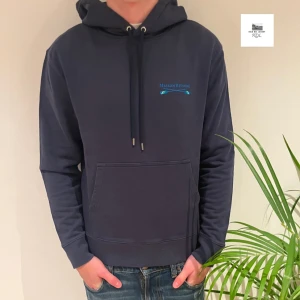 Maison kitsune hoodie - Maison kitsune hoodie | Size - S | Pris - 1299 | Modellen är ca 182cm lång | Hör av dig vid minsta fråga eller fundering!