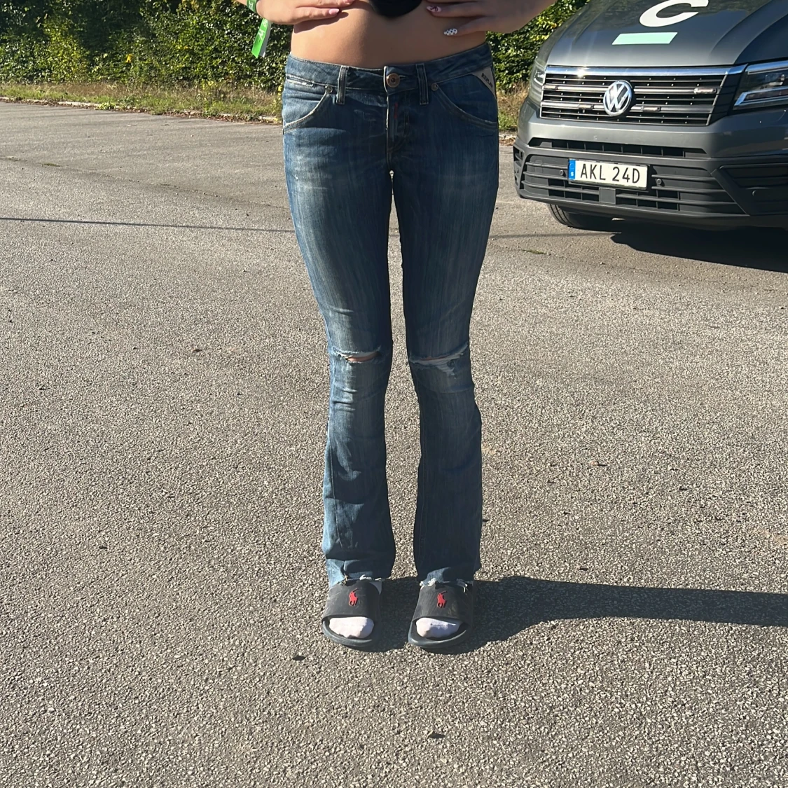 intresse koll Blå bootcut jeans från Replay