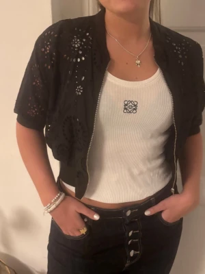 Kortärmad kofta - Endast använt en gång