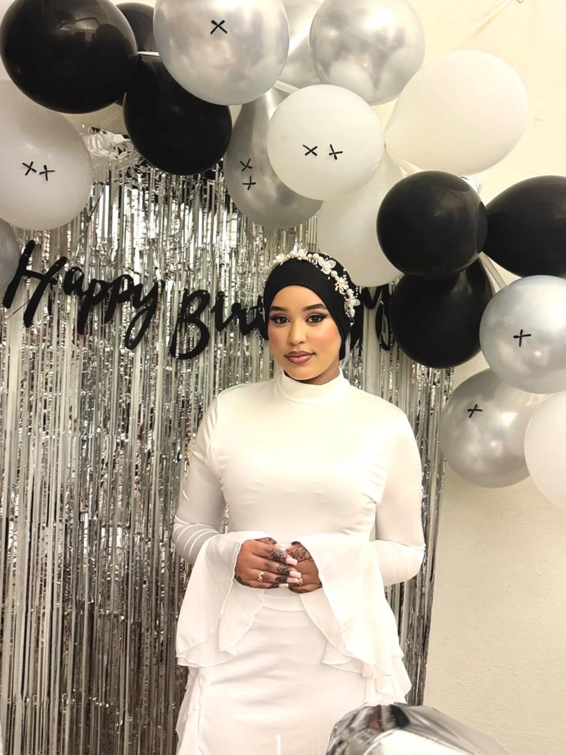 Vit långklänning med volangärmar - 1