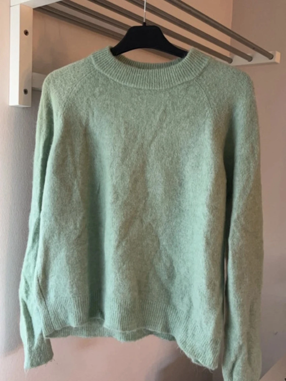 Mintgrön stickad tröja