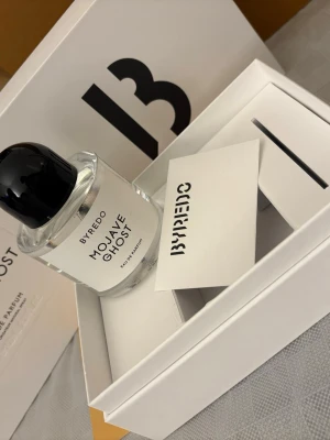 Byredo mojave ghost  - Hej säljer en byredo Stockholm mojave ghost 100 ml ! 