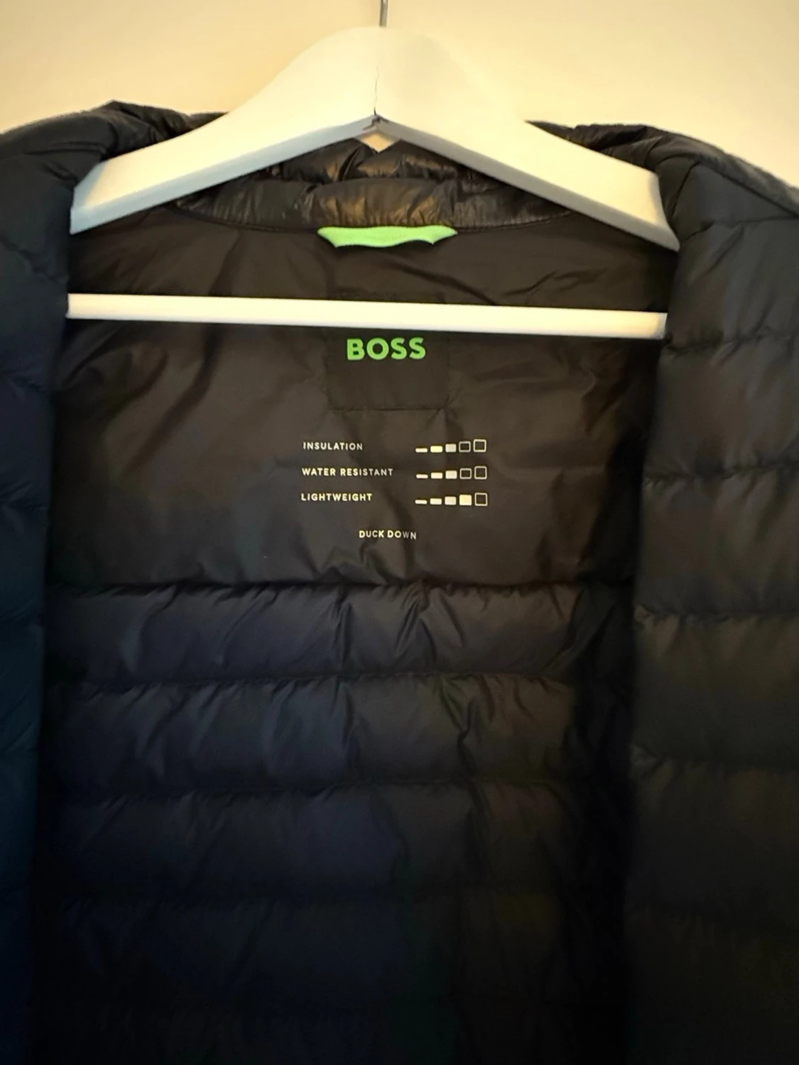 Svart dunjacka från BOSS - 4