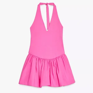 Rosa klänning - Supersöt rosa klänning från Zara!💖 sitter bra på mig som är 165, bilderna är från hon jag köpte klänningen av. 