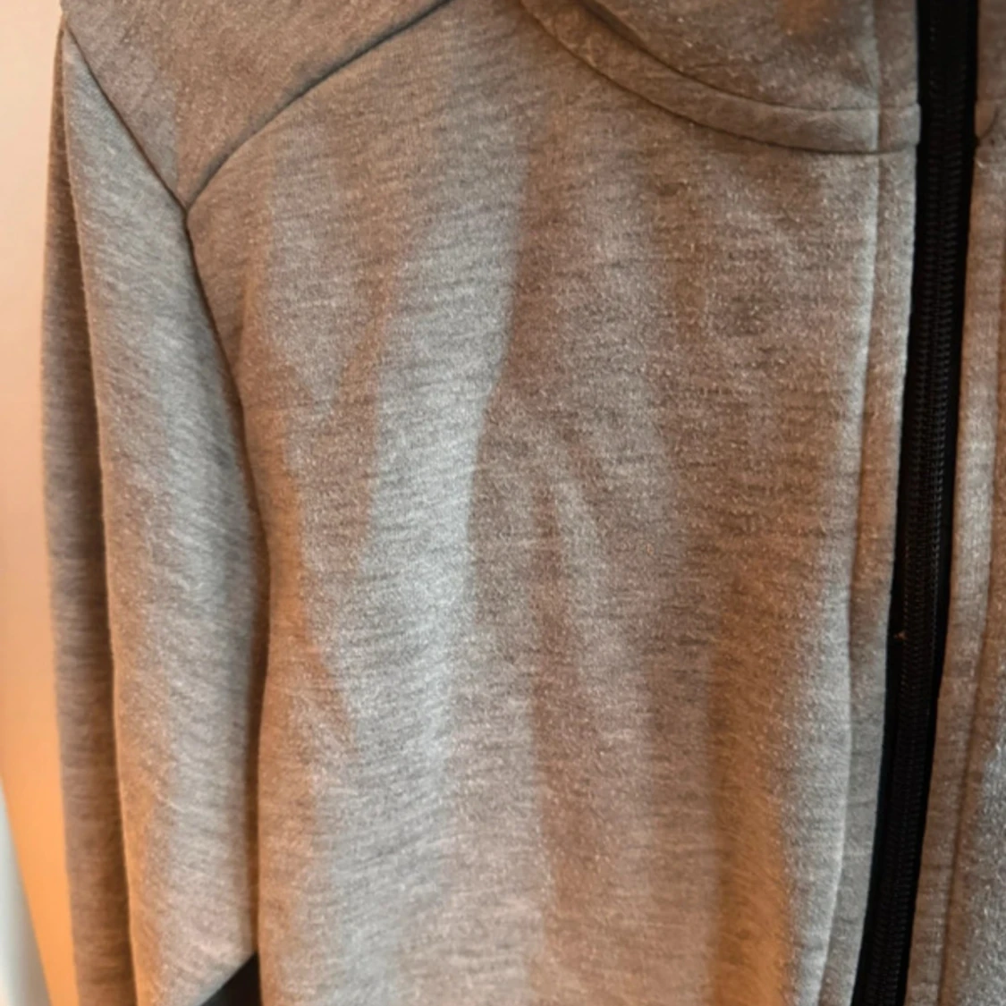 Grå hoodie från Nike - 4