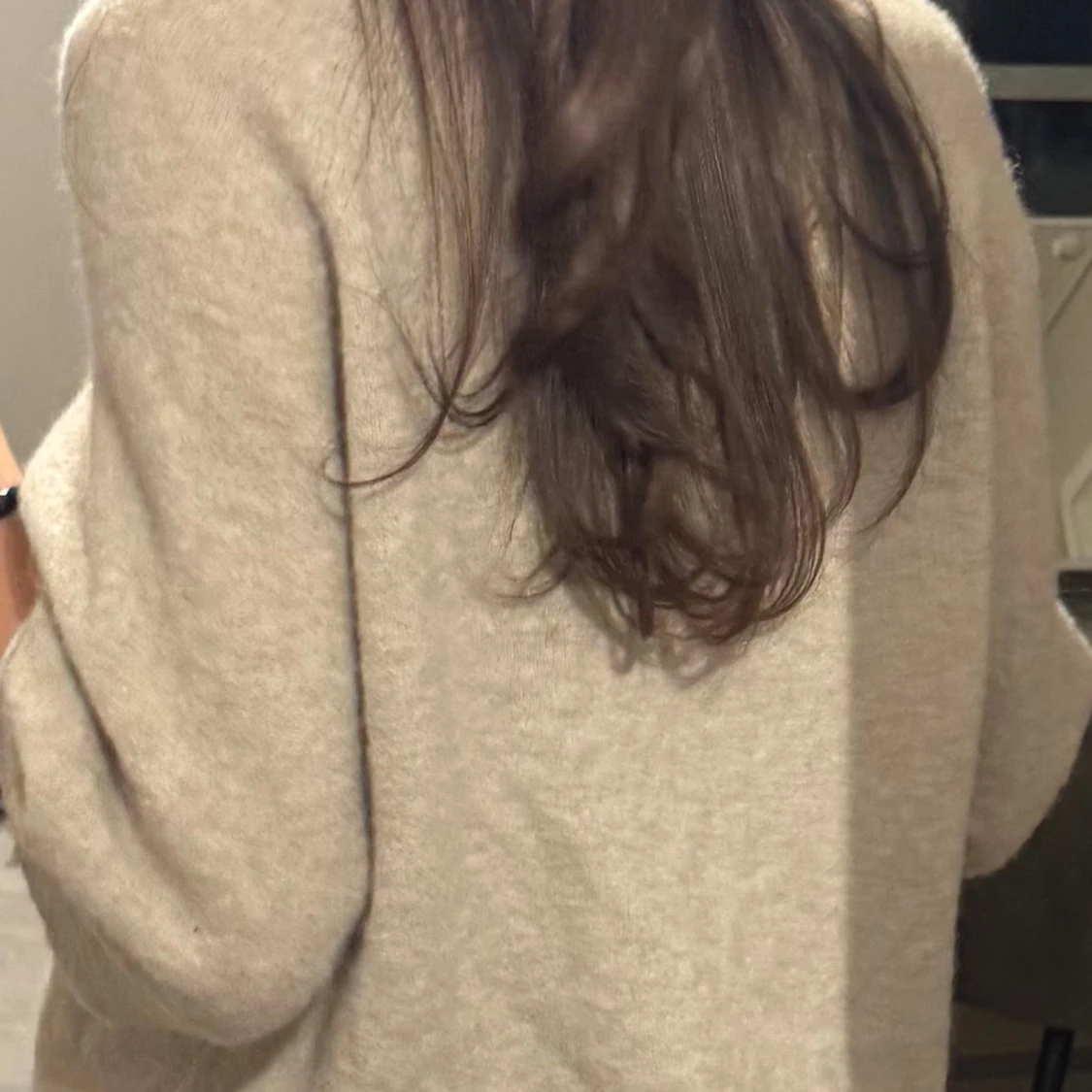 Beige stickad tröja från & Other Stories - 2