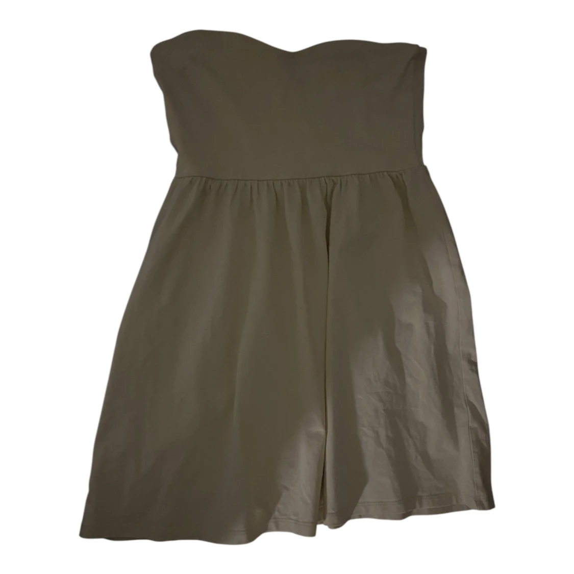 Gul axelbandslös kort klänning - 2