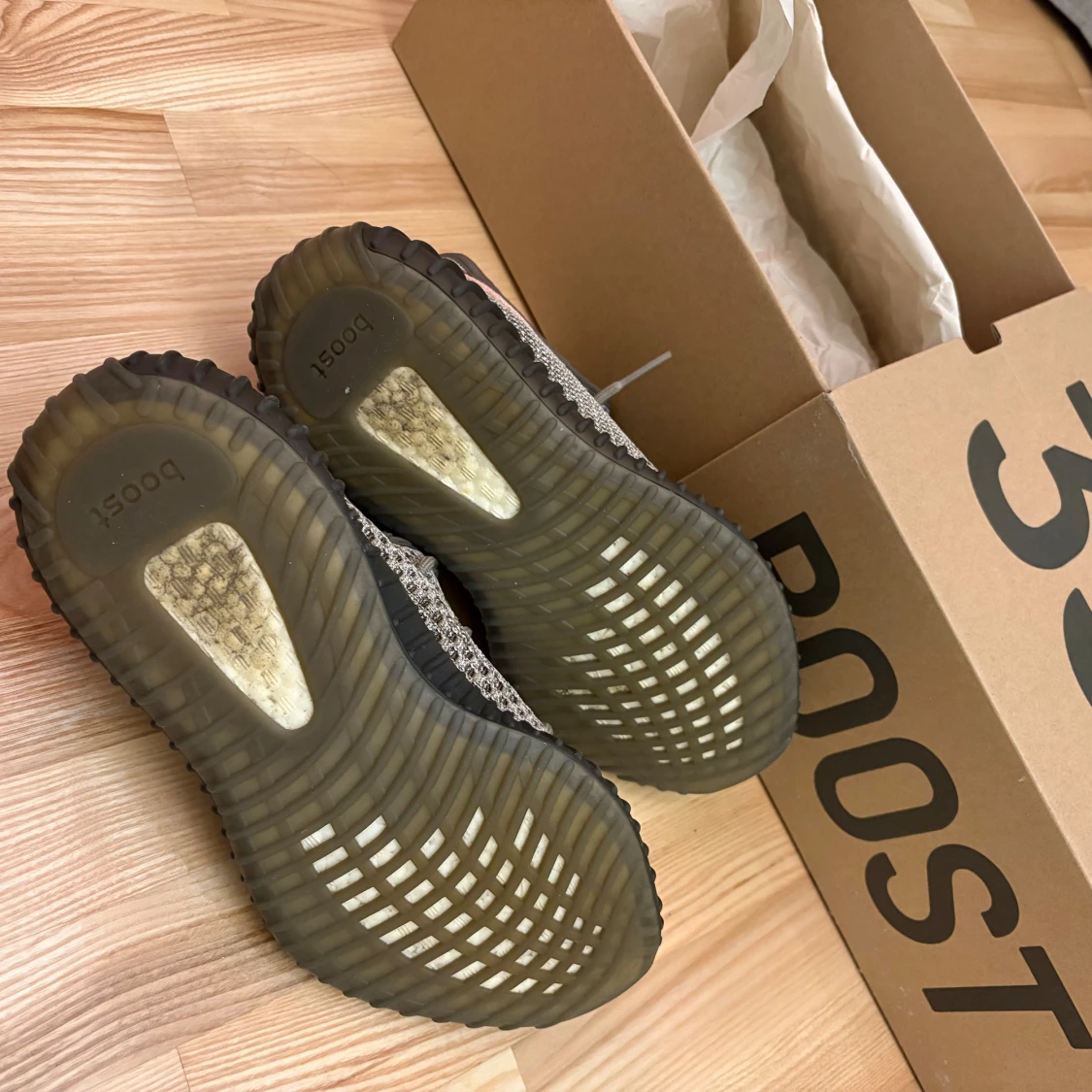 Adidas Yeezy Boost 350 V2 Ash Stone - 2