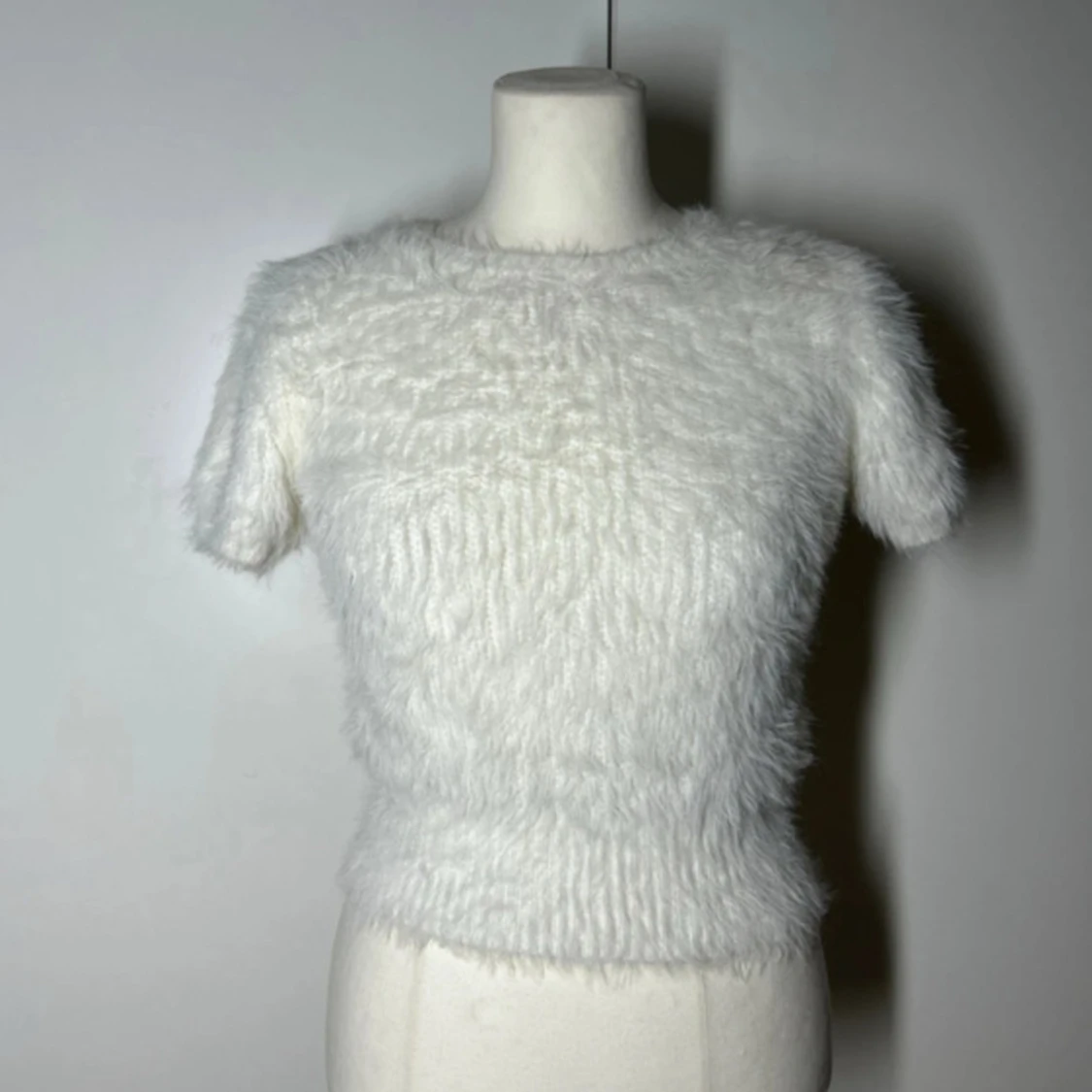 Fluffig kortärmad stickad tröja Zara