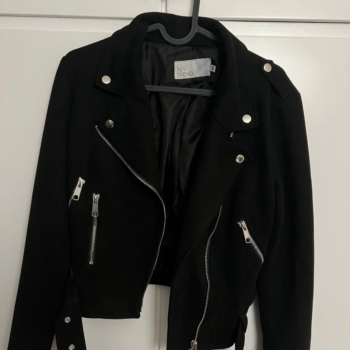 Svart bikerjacka från NLY Trend - 2