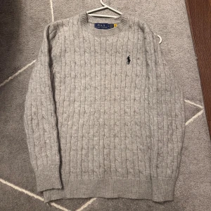 Polo raulph tröja  - Fick den som en present 