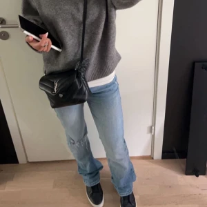 Jeans - Blåa jeans från Gina Tricot! Liknar de på bilden. Storlek xs/s