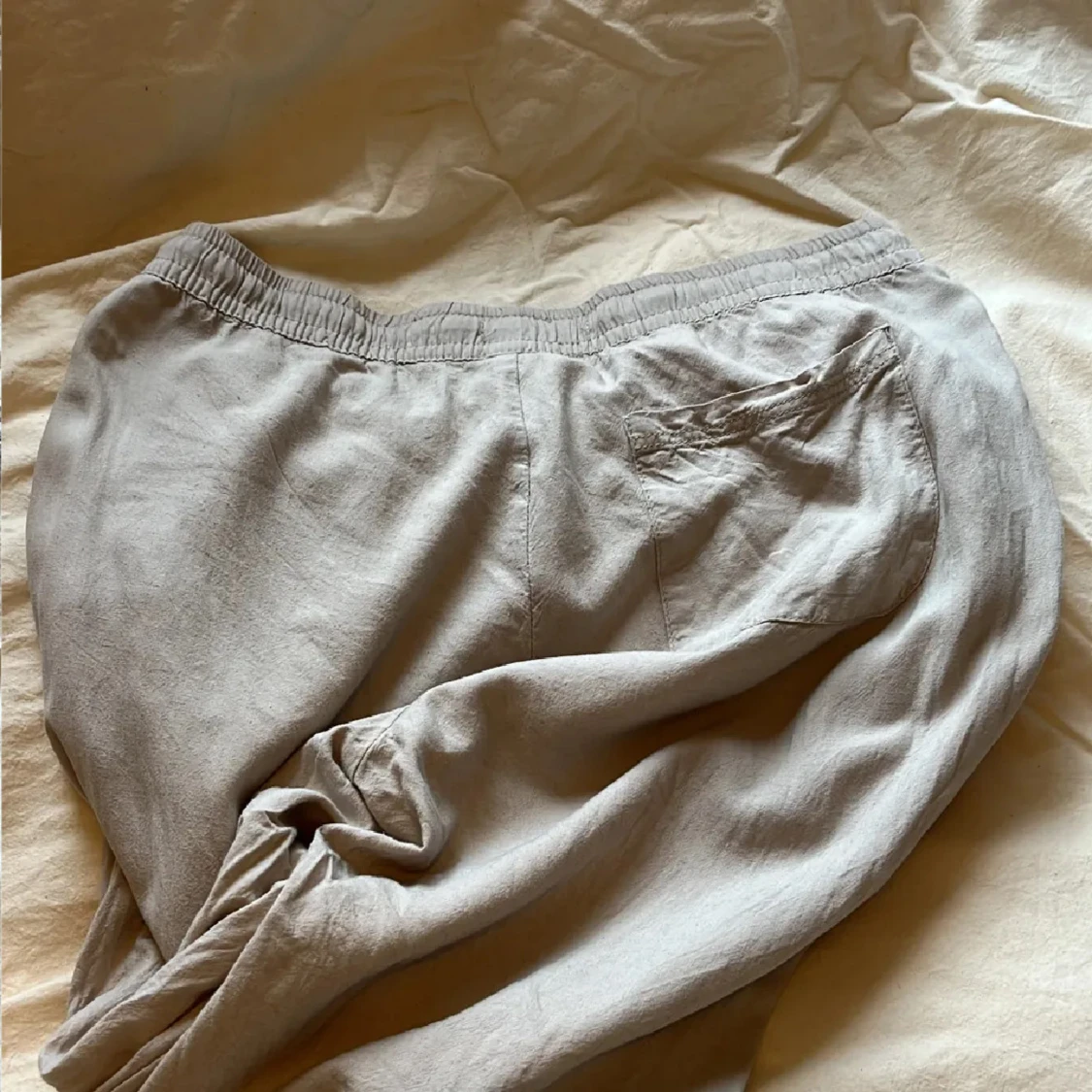 Beige linnebyxor, storlek M - 1