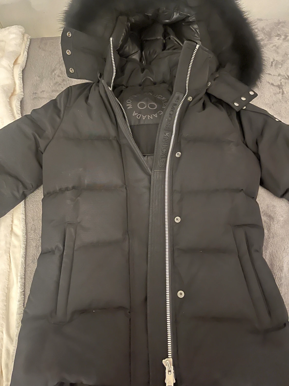 Svart Moose Knuckles dunjacka med päls - 2