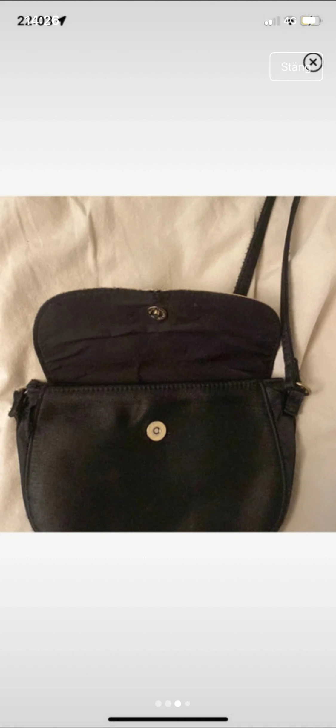 Svart axelväska med glittrigt lock - 2