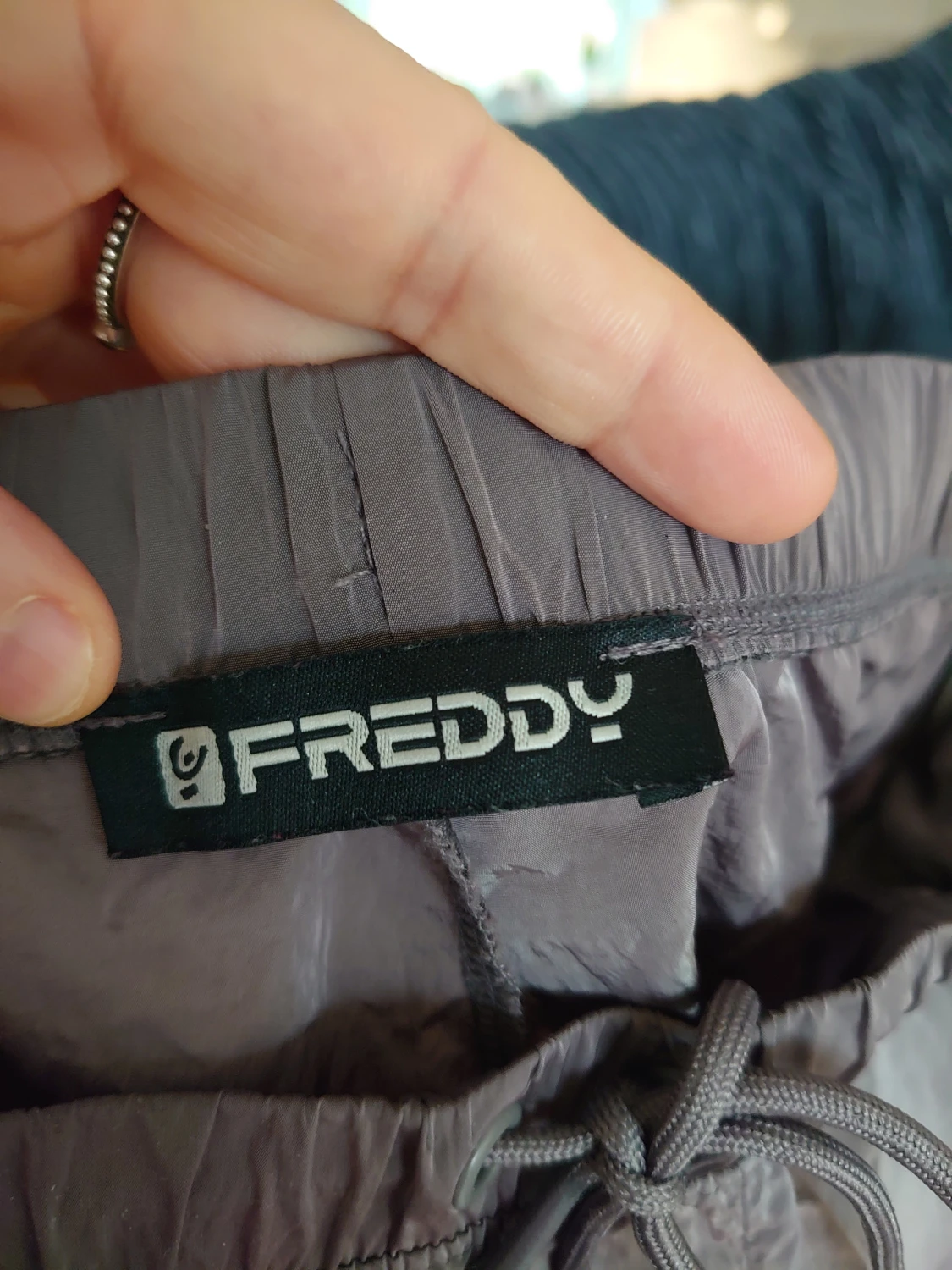 Lila/grå träningsbyxor från Freddy med snörning - 3