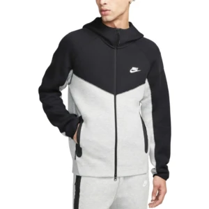 Nike tech fleece - Säljer min Nike tech fleece. Bra skick, storlek xs