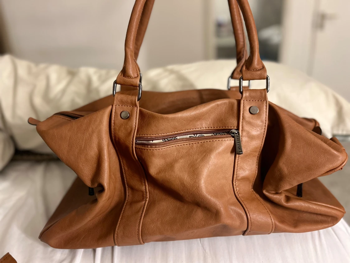 Brun axelväska från Elegance