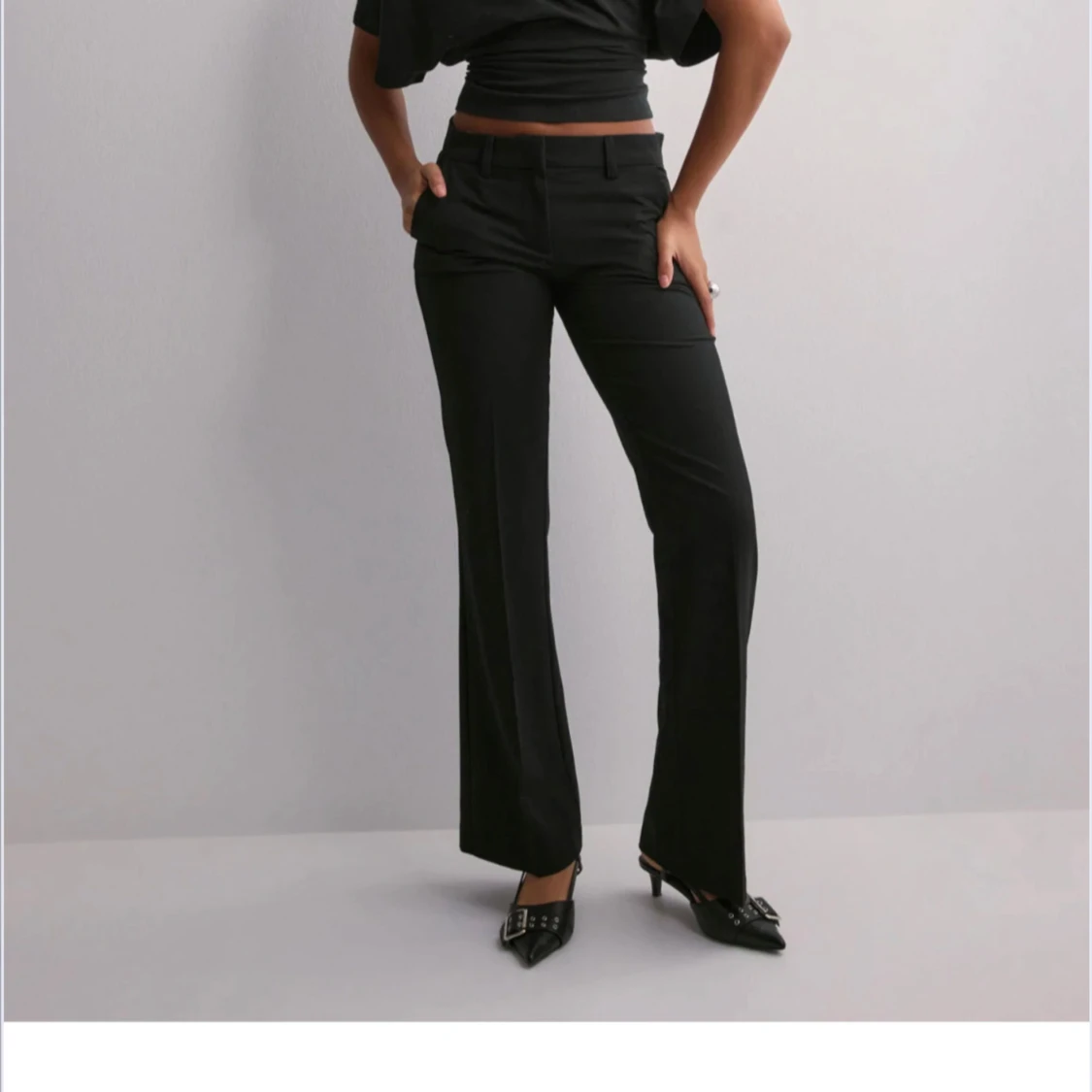 Lågmidjade kostymbyxor 