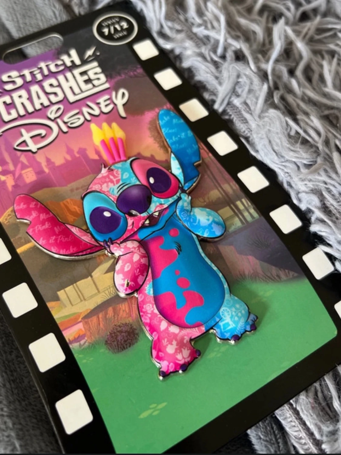 Stitch Crashes Disney Jumbo Pin 7 - Sleeping Beauty - 4