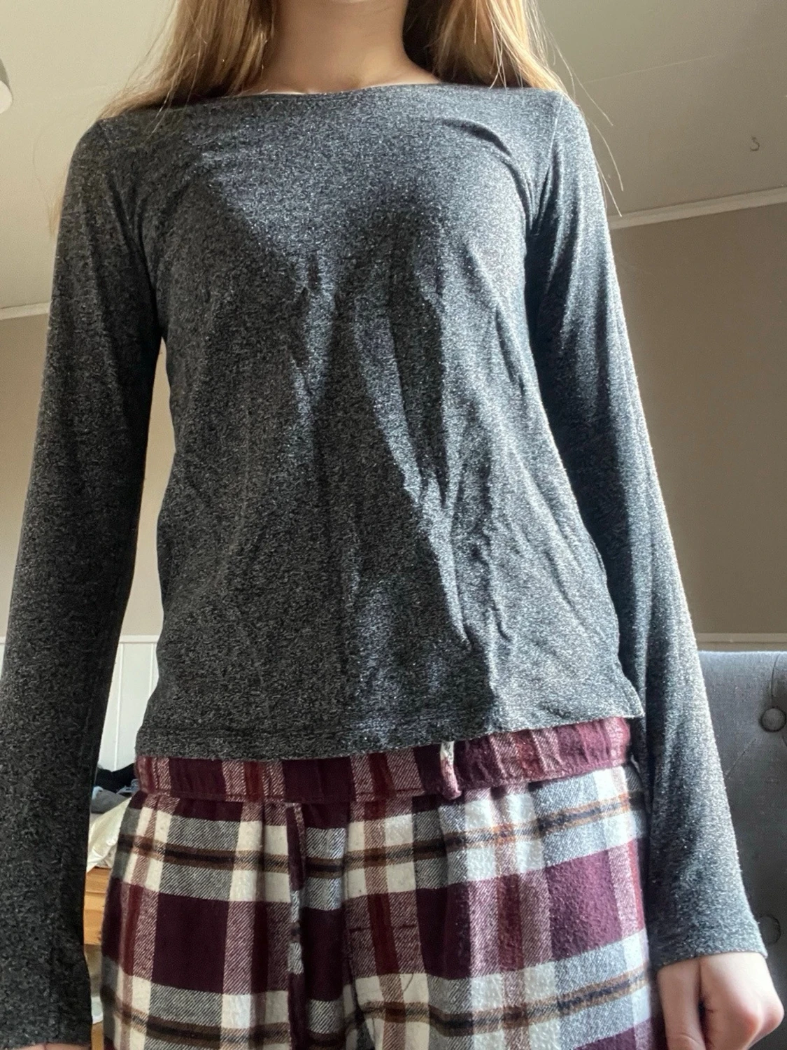 Mörkgrå långärmad topp - 1