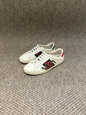 Gucci Ace skor - Ett par Gucci Ace skor i storleken 40✅ 9/10, sparsamt använt✅ Pris:2000kr✅ Skriv vid minsta fråga✅🕰️