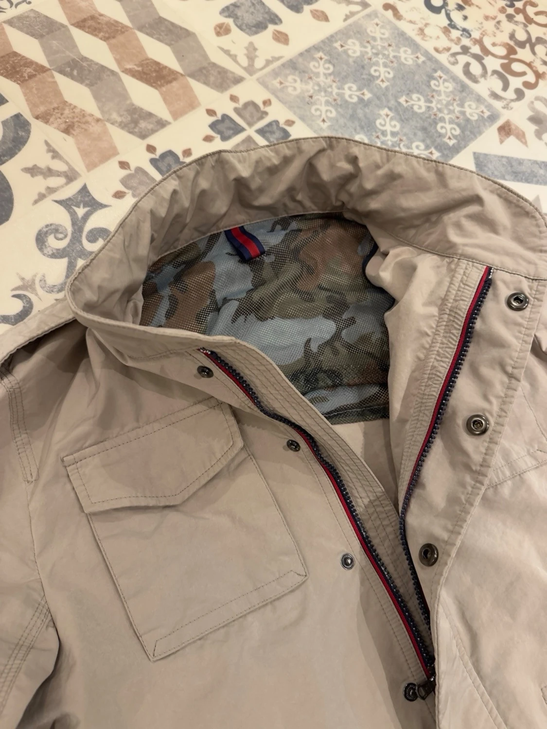 Beige vindjacka med Från Coachrane - 1