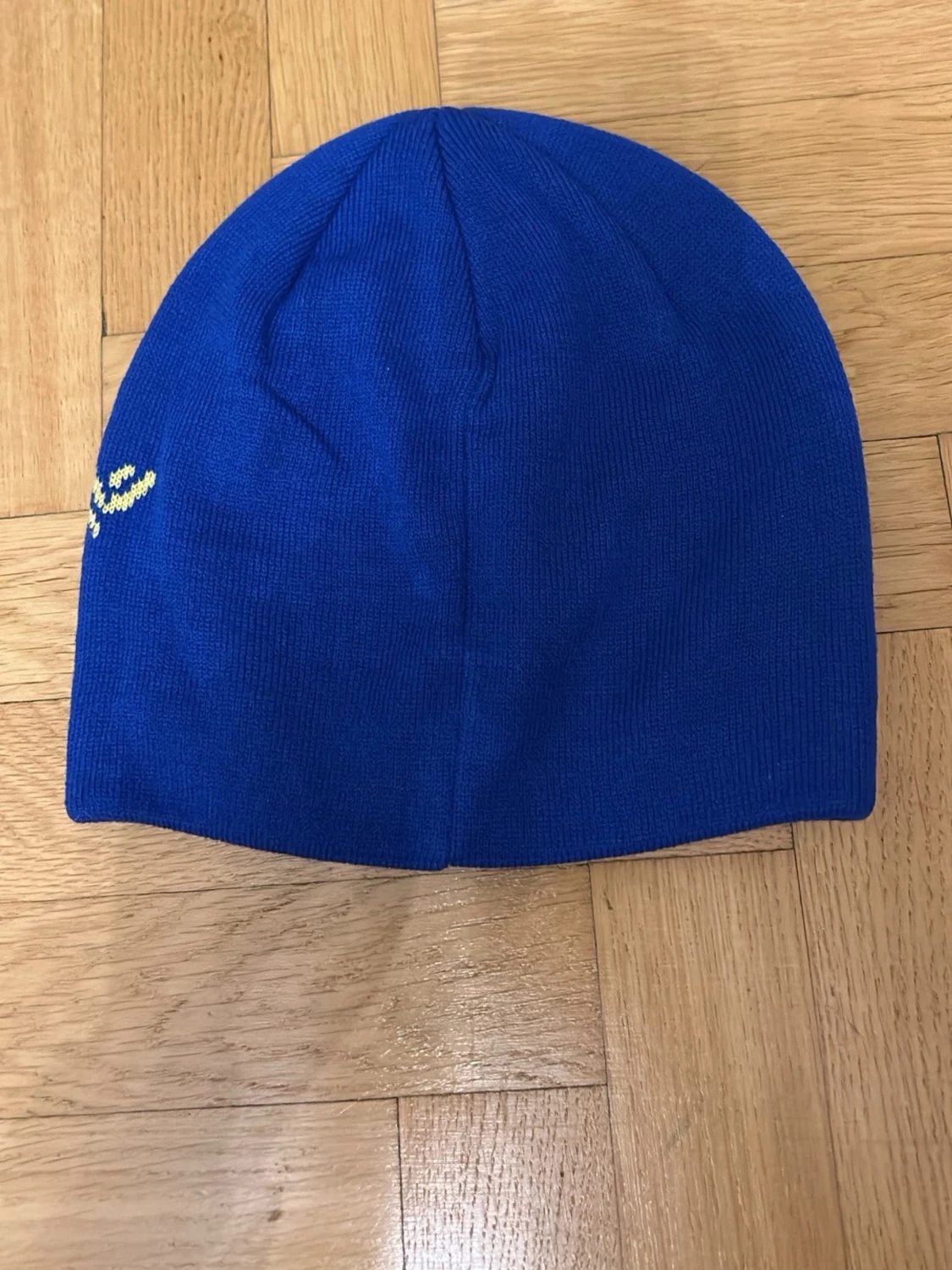 Blå mössa från Arc'teryx - 1