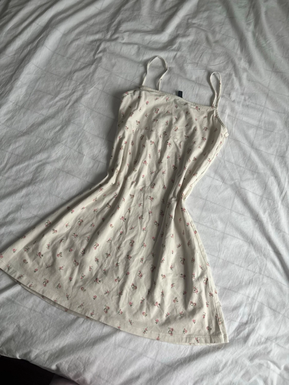 Blommig kort klänning från H&M Divided