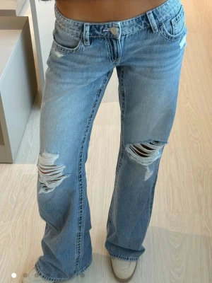 Baggy jeans  - De är helt nya med prislapp och allt!