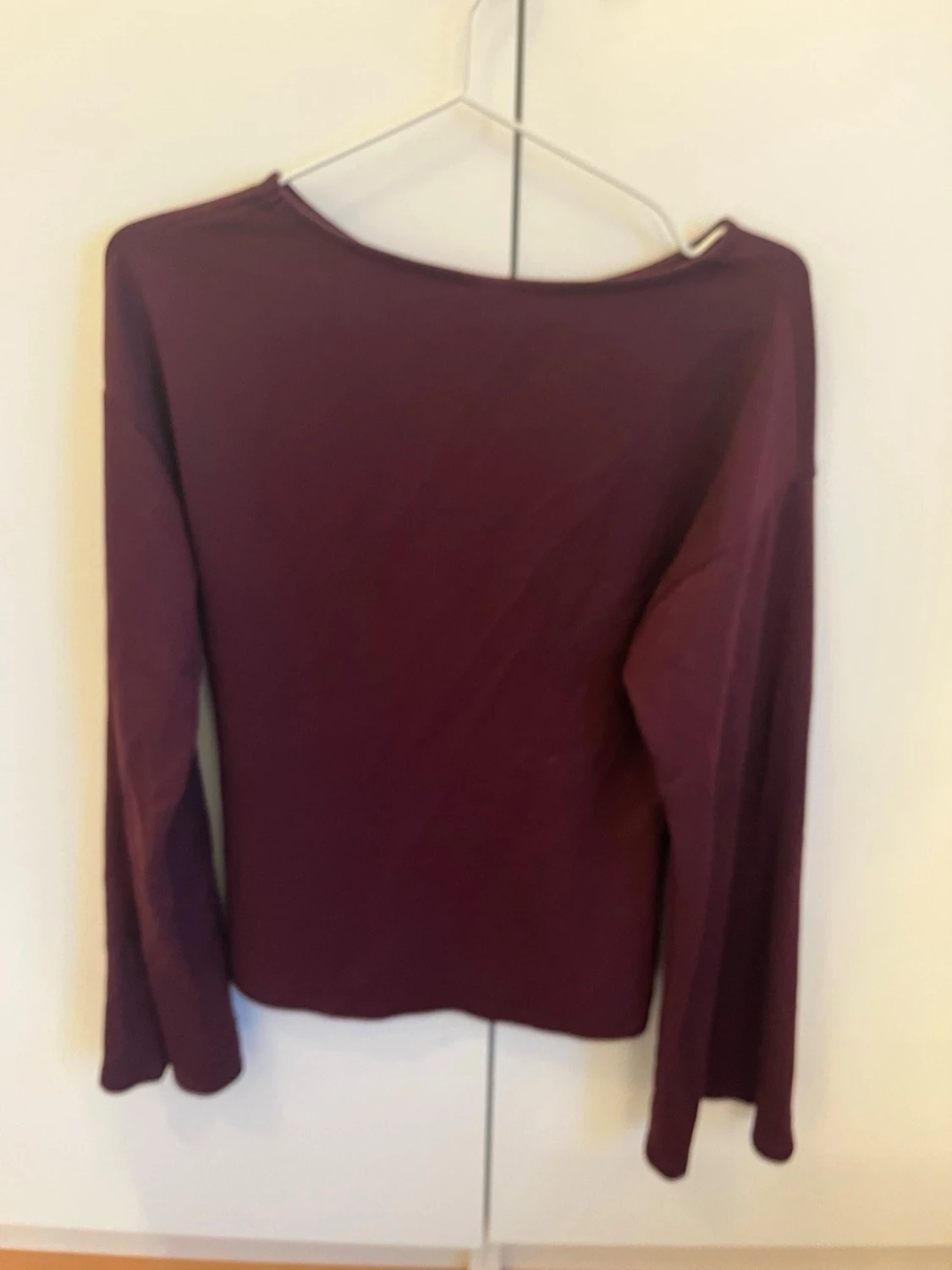 Mörkröd långärmad topp - 1