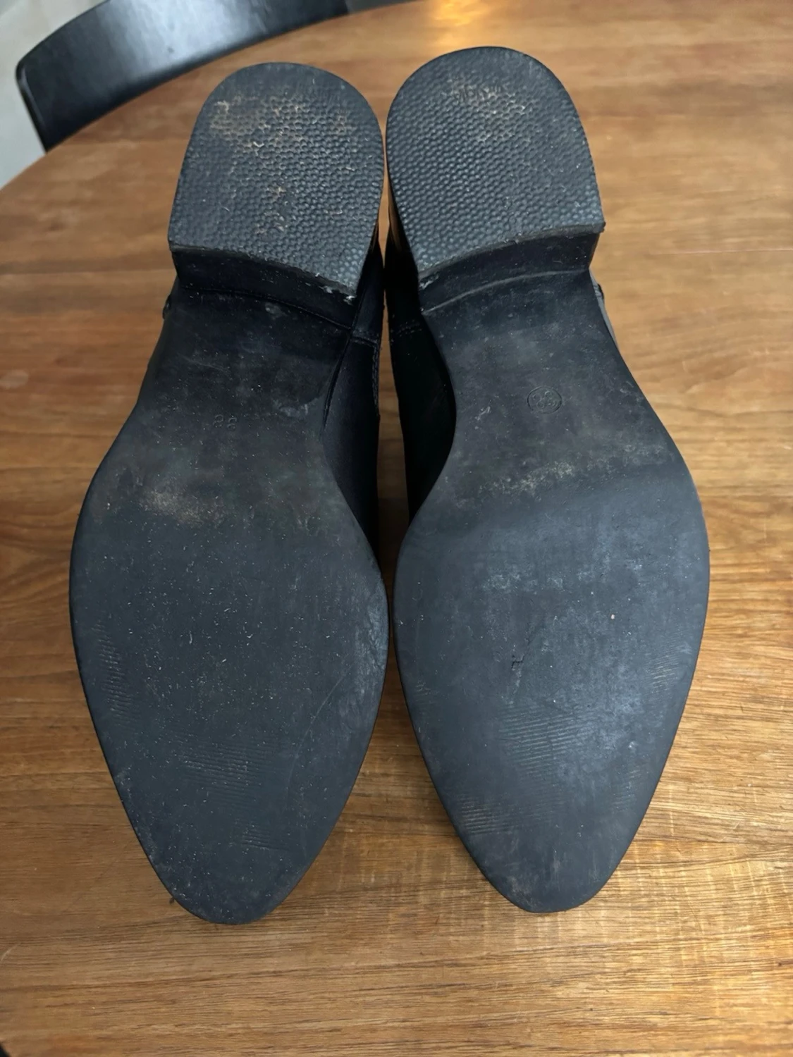 Svarta chelsea boots i skinn - 4