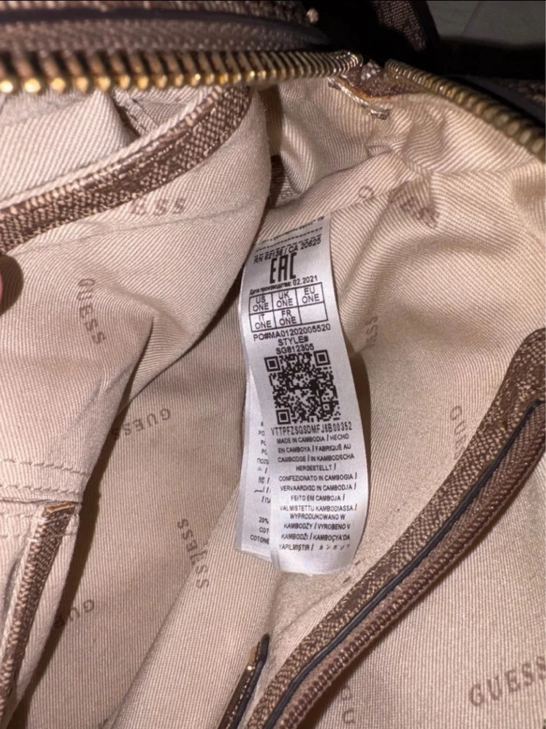 Beige handväska från Guess - 1