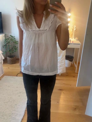 Oanvänd blus - Jättefin blus aldrig använd