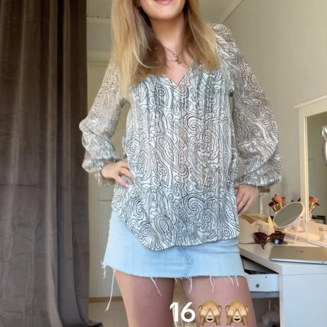 Blus med mönster  - 1